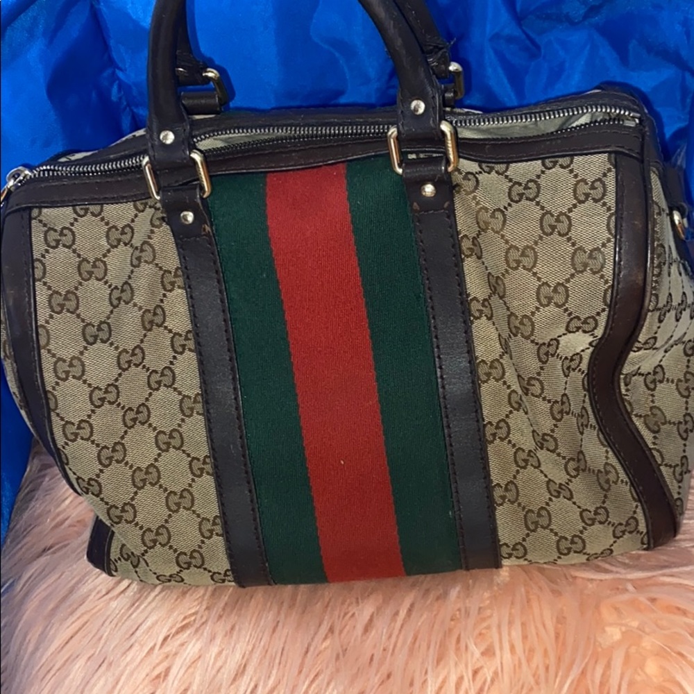 Authentic Gucci mini Duffle Bag - Picture 2 of 7